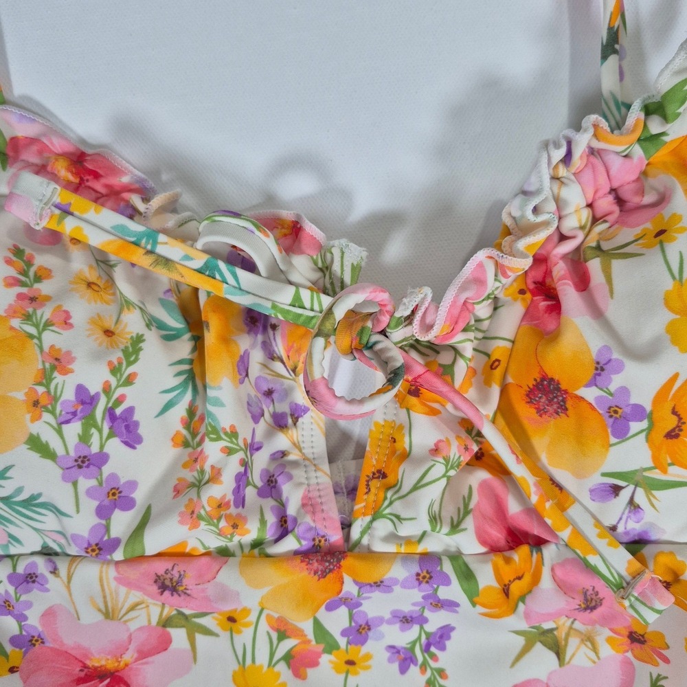 Cupshe Floral Ruched One Piece Swimsuit‎ Multi Color Ruffle Keyhole Small - Picture 10 of 11
